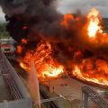 Primeiro dia de incêndio em Chapecó — Foto: Corpo de Bombeiros/Divulgação