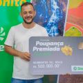 Em Campo Bonito (PR), o associado Sandro Costa ganhou R$ 500 mil na campanha Poupança Premiada Sicredi de 2022 - Foto: Divulgação