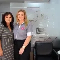 Com a mãe Ivanete na reinauguração em 2019